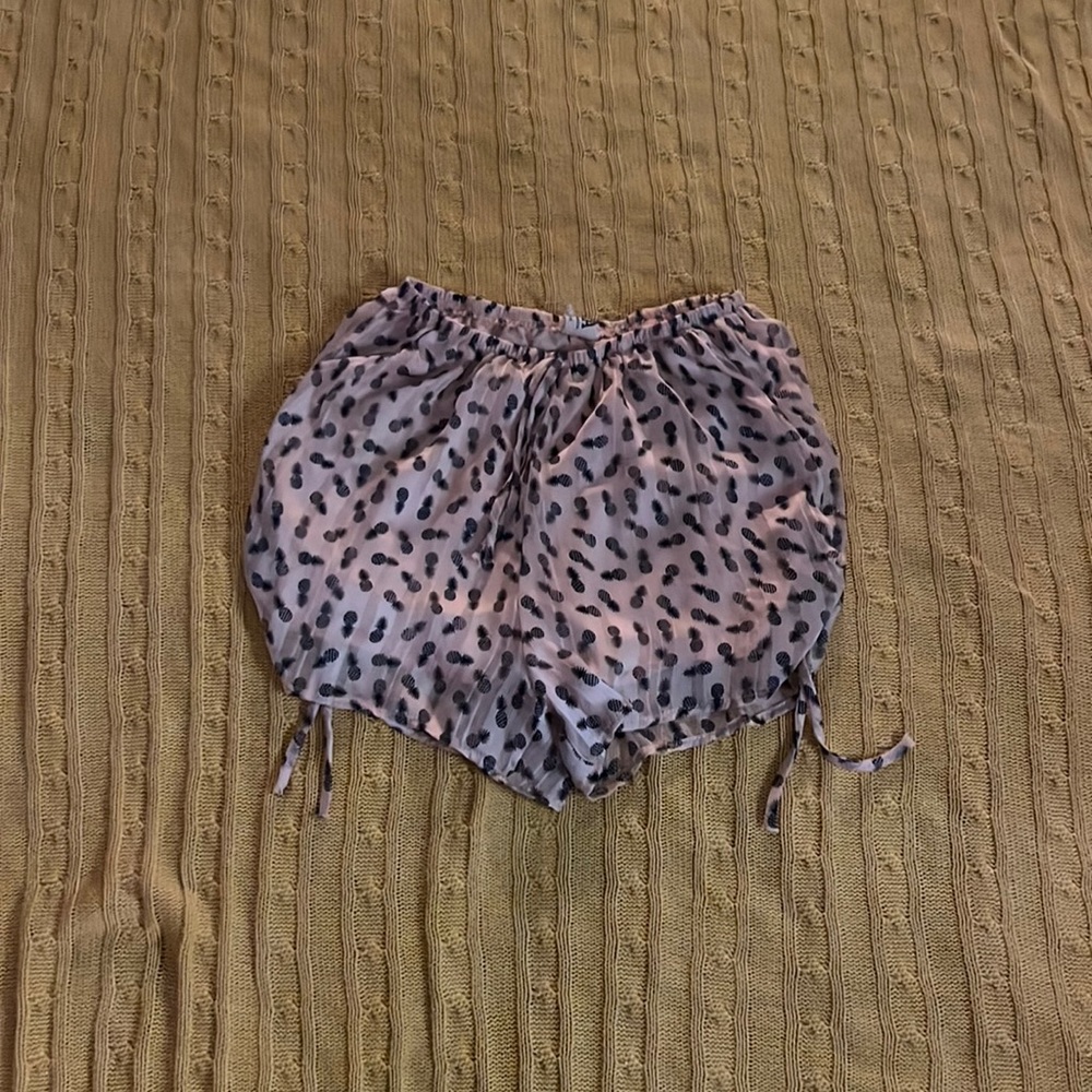 shorts size (14-16)